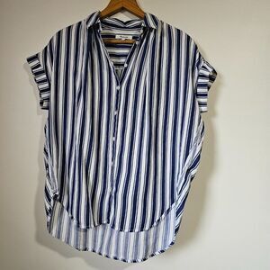 EUC MADEWELL COTTON STRIPED BUTTON DOWN SHIRT OVERSIZED / LOOSE FIT SIZE SMALL